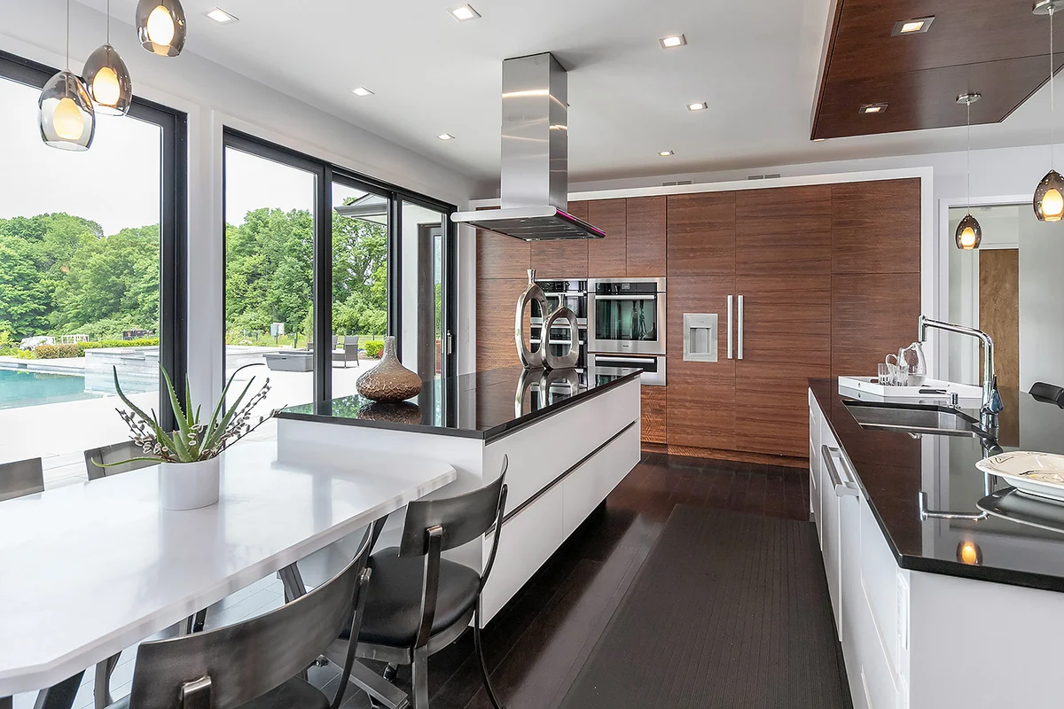 White & Wood Modern Kitchen cabinetry