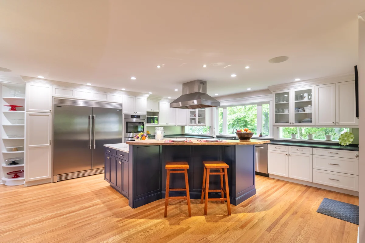 Real transitional cabinet project by The Cabinet Coach