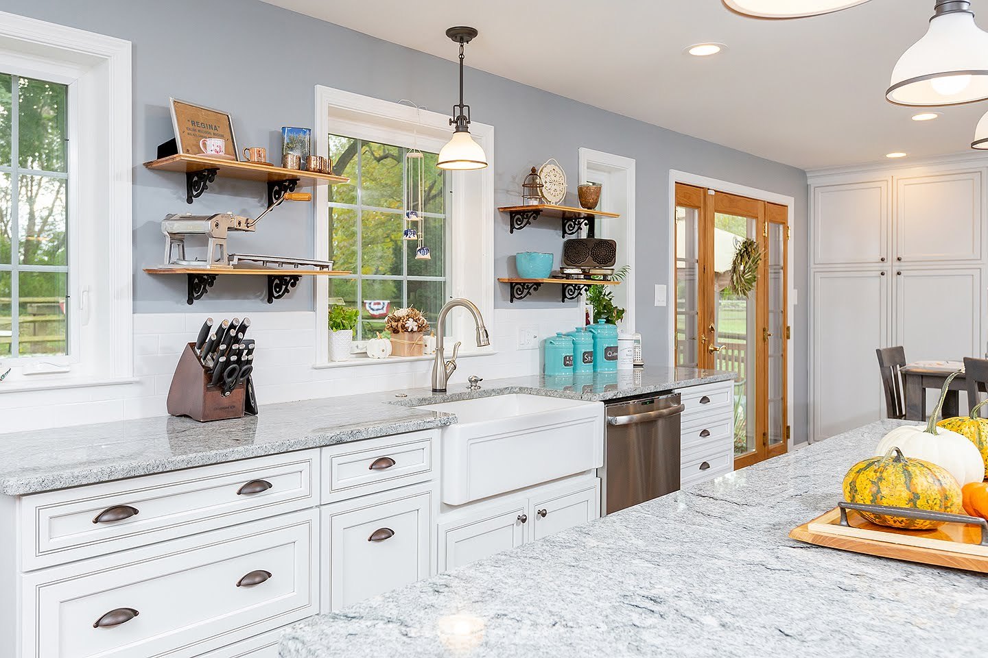 White Kitchen cabinetry