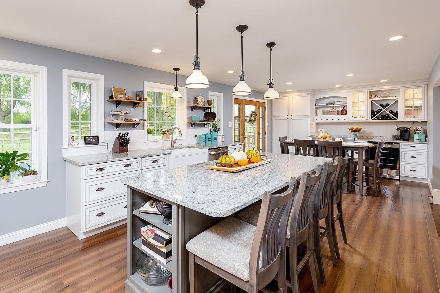 Kitchen project by The Cabinet Coach: White Kitchen